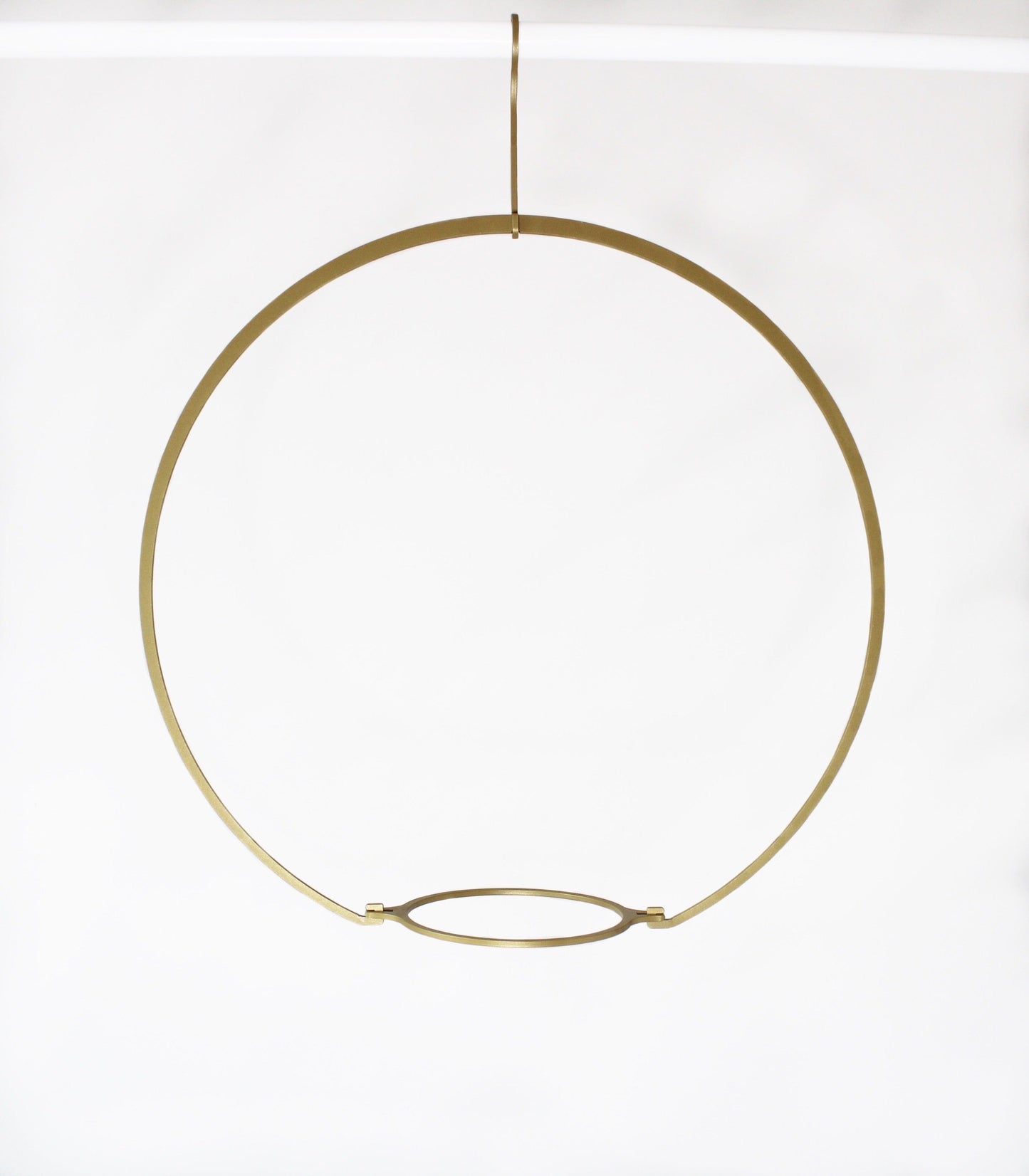 Ivy Round Hanger